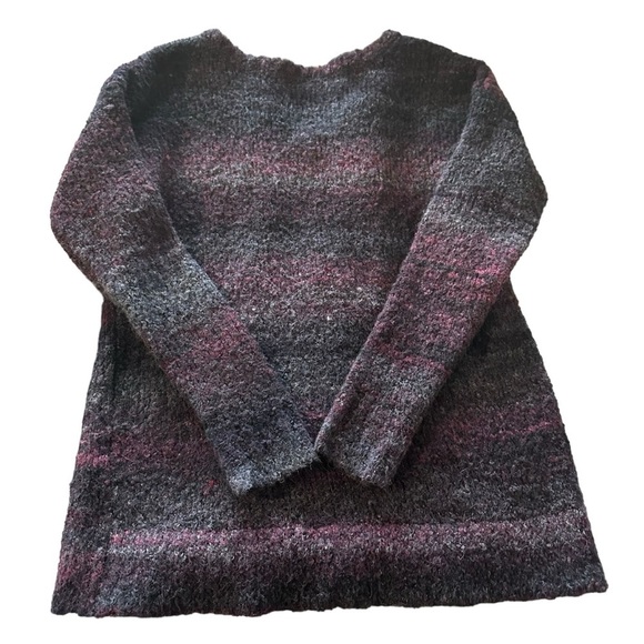 American Eagle Outfitters women's size medium v-neck sweater - Picture 2 of 4